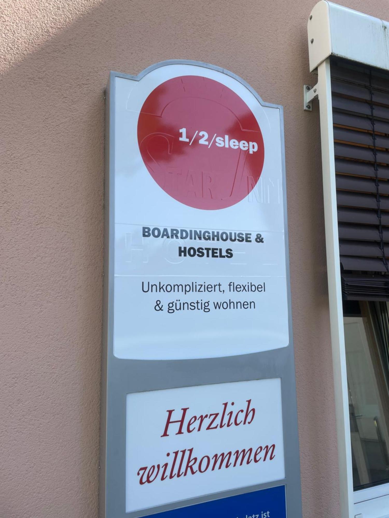 1, 2, Sleep Boardinghouse Unterschleissheim Zentrum Extérieur photo